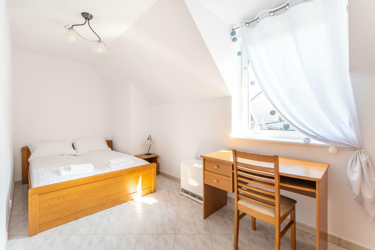 3-Bedroom Apartment Plac Neptuna By Noclegi Renters Miedzyzdroje Eksteriør billede