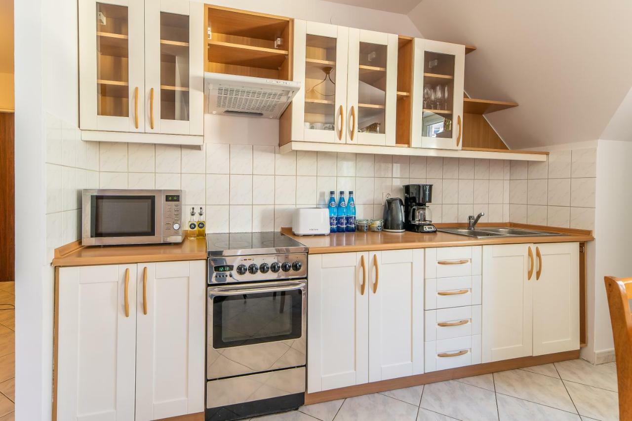 3-Bedroom Apartment Plac Neptuna By Noclegi Renters Miedzyzdroje Eksteriør billede